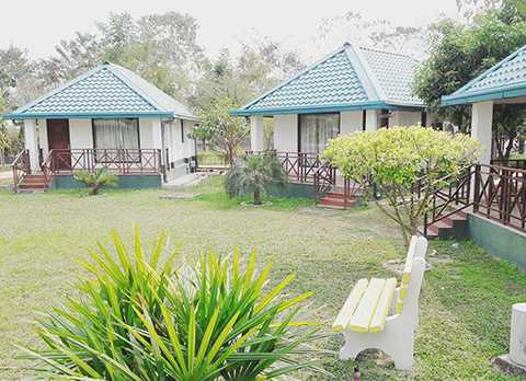 Garden view of Murti Tourist Lodge