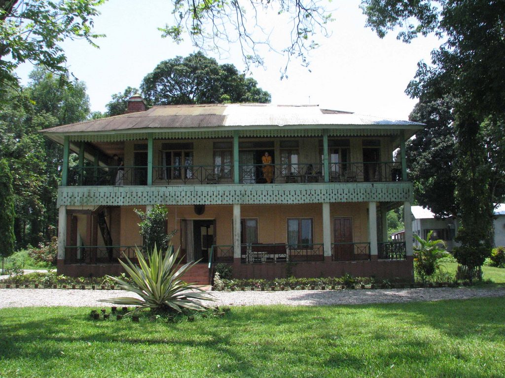 Chapramari Forest Bungalow