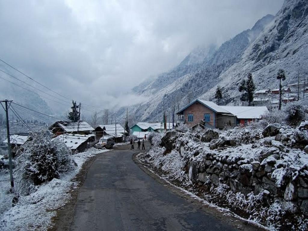 The scenically blessed village of Lachung