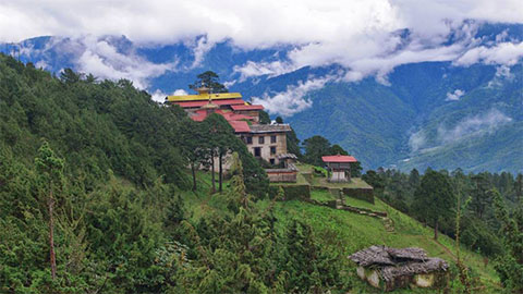 Lungchuzekha Goemba