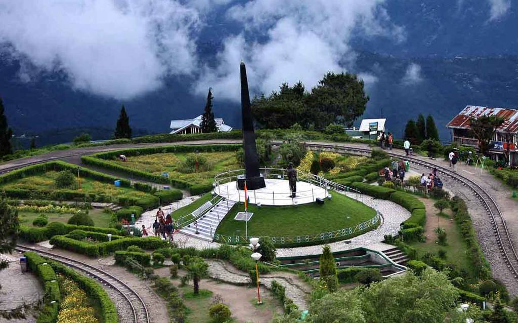 Batasia Loop War Memorial Darjeeling Places To Visit In Darjeeling