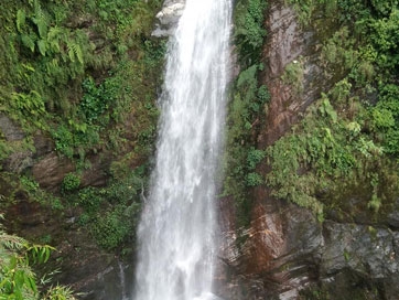 Sightseeing at Changey Falls