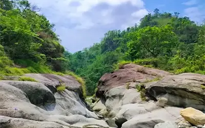 Jhandi, Yelbong & Thangulam Getaway