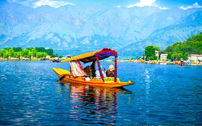 Romantic Kashmir Getaway (6 Days)