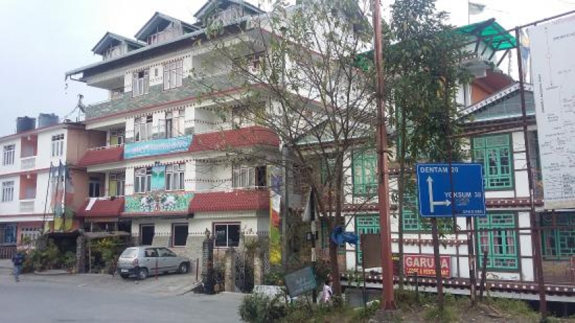 Phamrong Hotel
