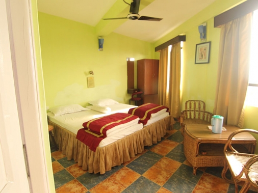 Book Non-AC Deluxe King Room at Jopa Palace, Darjeeling