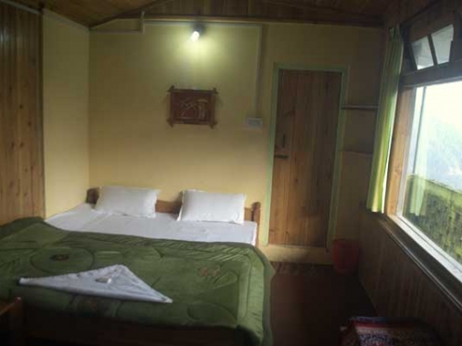 Book Non-AC Double Bed at Blue Heaven, Kalimpong