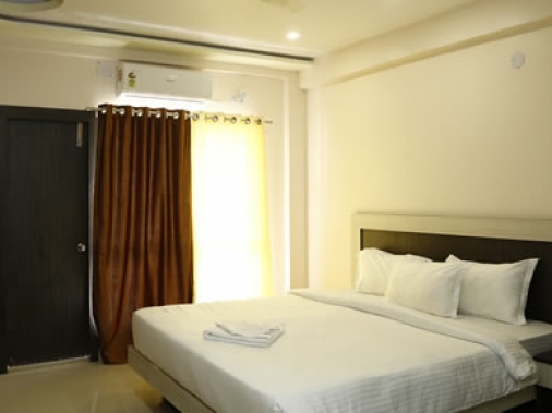 Super Deluxe AC Room