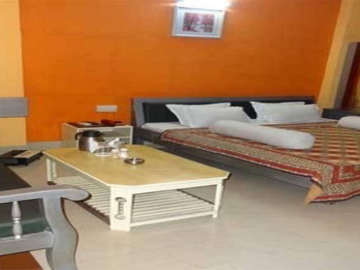 Double Beded Standard Non-AC Room