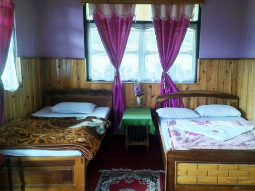 3 Bedded Rooms Non-AC Room