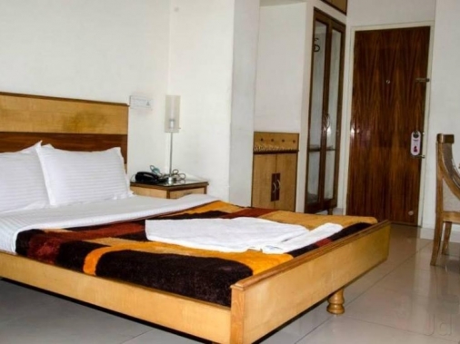 Deluxe AC Room