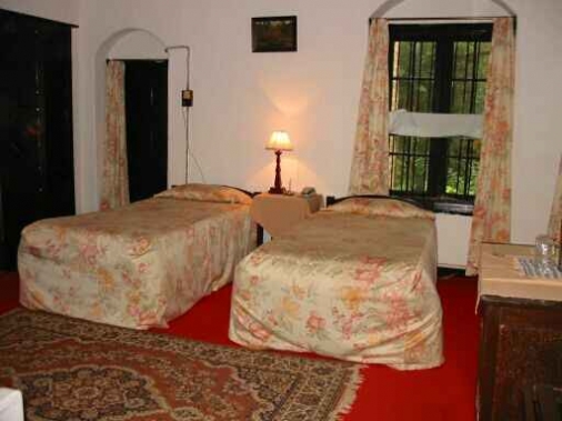 Book Non-AC Double Bed at Himalayan Hotel, Darjeeling