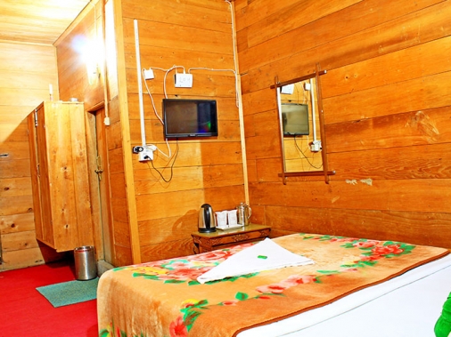 Book Non-AC Deluxe Double Bed at Apple Valley INN, Sikkim