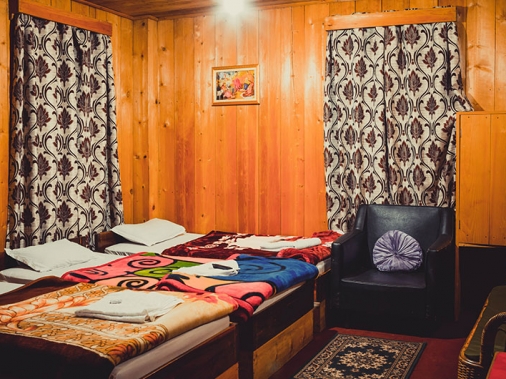 Book Non-AC Deluxe Triple Bed at Apple Valley INN, Sikkim