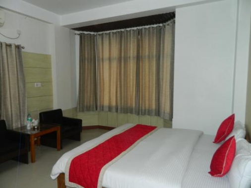 Super Deluxe SINGLE (Park View) AC Room